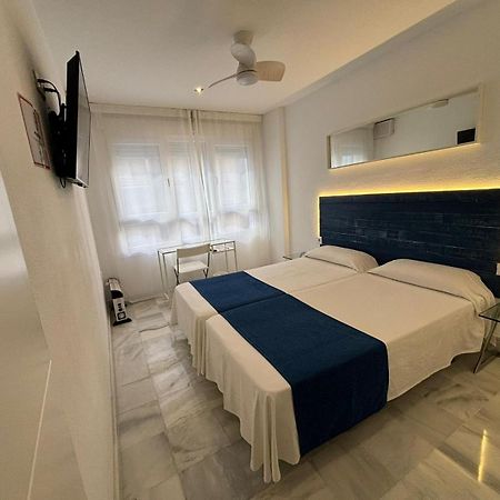 Apartamentos Turisticos Imar Кадис Экстерьер фото